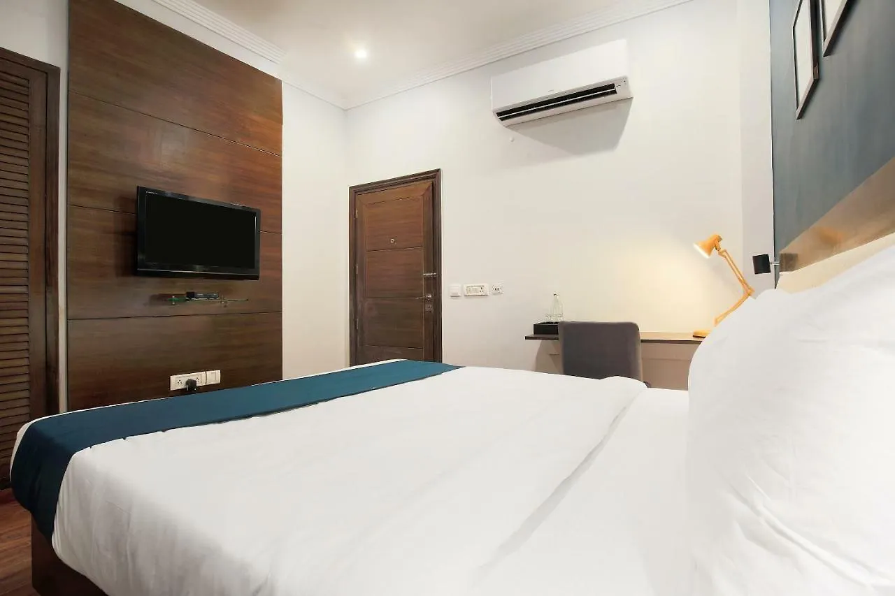 Hotel Silverkey Executive Stays 33402 Huda City Centre Gurgaon