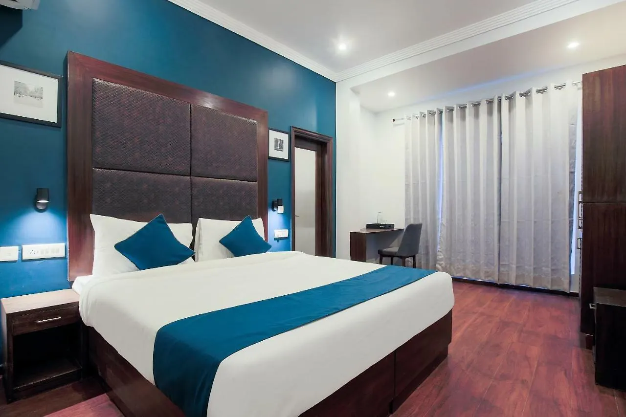 Silverkey Executive Stays 33402 Huda City Centre Gurgaon